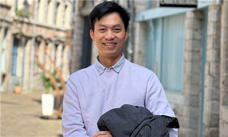 Tiến sĩ Việt chế tạo vật liệu tái tạo dây chằng chéo đầu gối